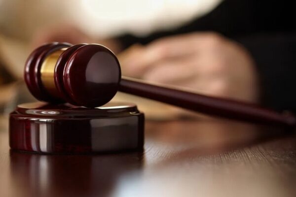 Mengenal Prejudiciel Geschill, Prejudicial Au Action Dan Prejudicial Au Jugement